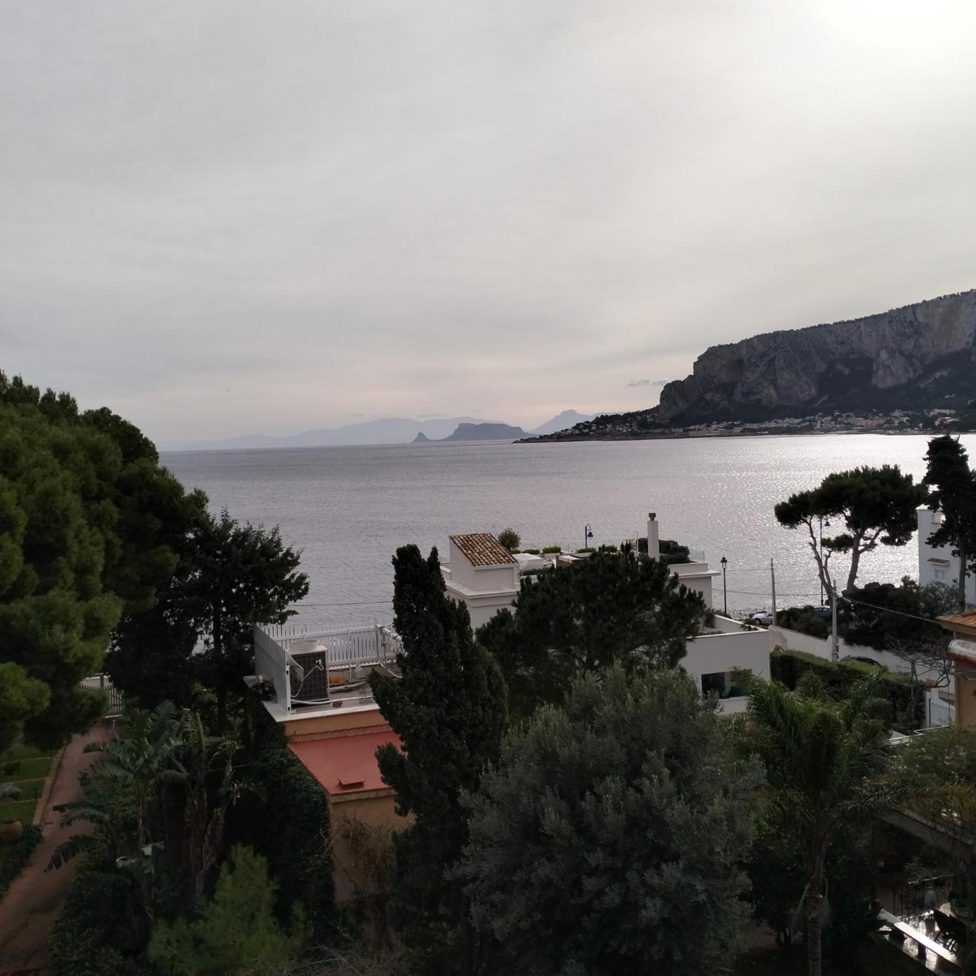 Mondello Ashur Margot House Palermo Bagian luar foto